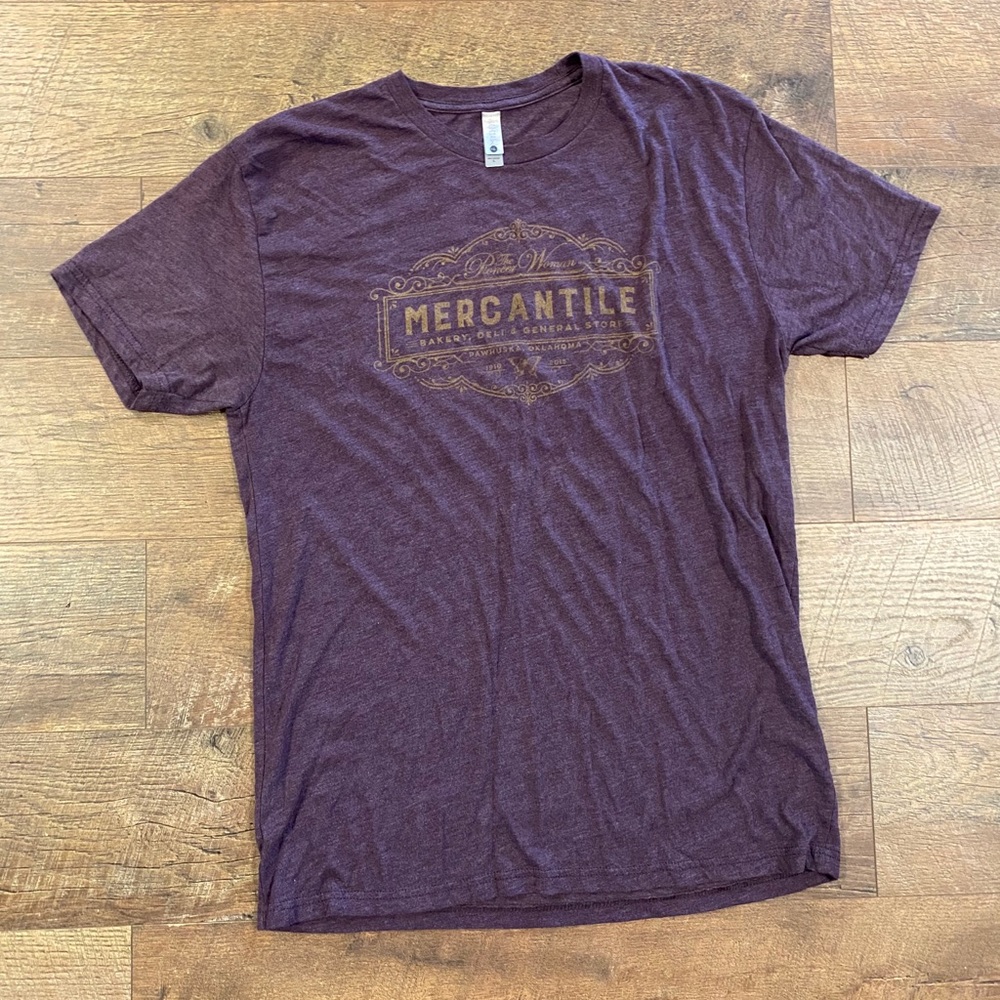 Pioneer woman Mercantile shirt